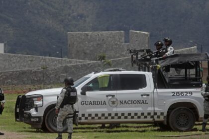 Catean finca jalisciense tras reportes de mujeres retenidas; detienen a uno