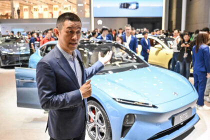 China registra 542 nuevos modelos automotrices en cinco meses, con preocupación directiva