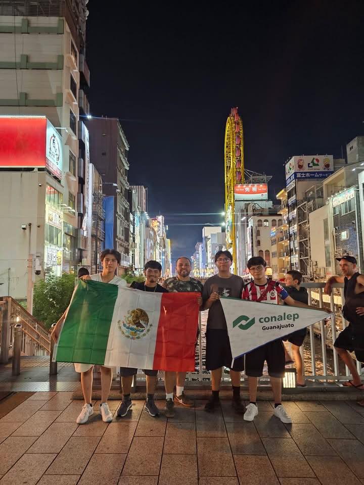 CONALEP Guanajuato obtiene el primer lugar mundial de robótica en Japón