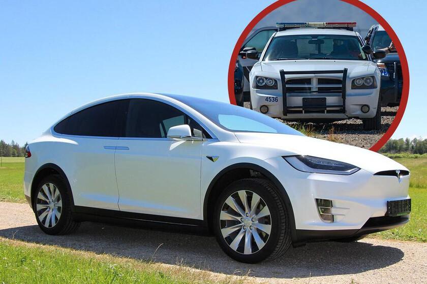 Conducción autónoma de Tesla: conductor enfrenta cargos tras violaciones de seguridad