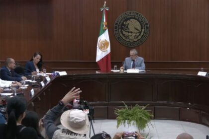 Congreso de Sinaloa concede por segunda vez licencia a Rocha Moya