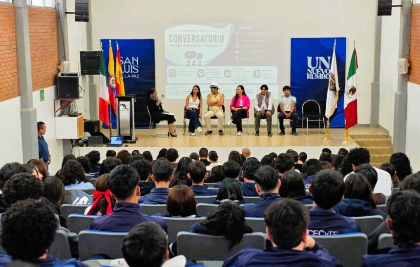 Conversatorio promueve diálogo y colaboración estudiantil en San Luis de la Paz