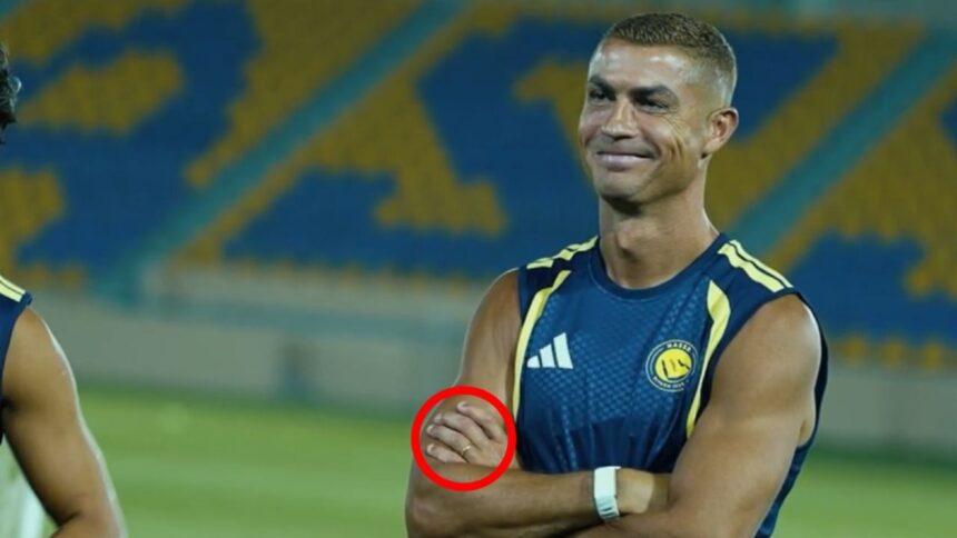 Cristiano Ronaldo entrena con Al-Nassr y luce su anillo tras casarse