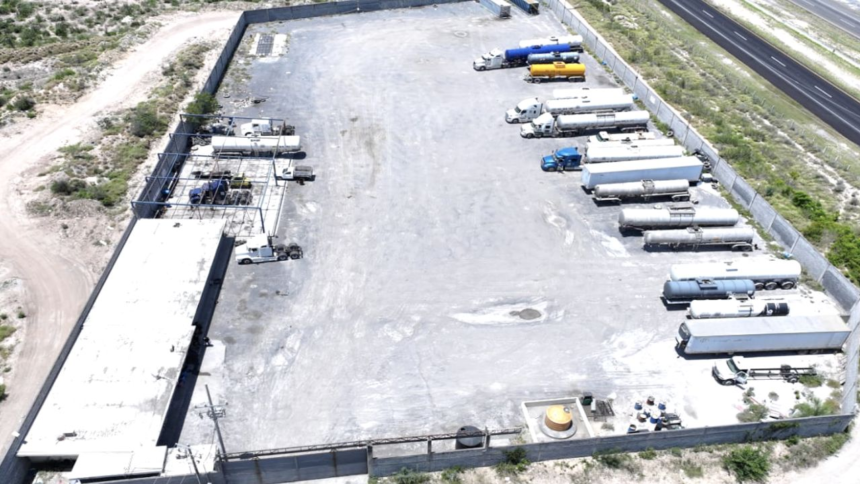 Decomisan más de 350 mil litros de combustible en General Escobedo, Nuevo León