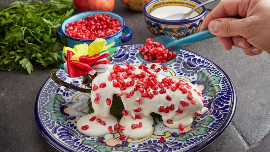 Descubre los mejores lugares para disfrutar chiles en nogada en CDMX 2026