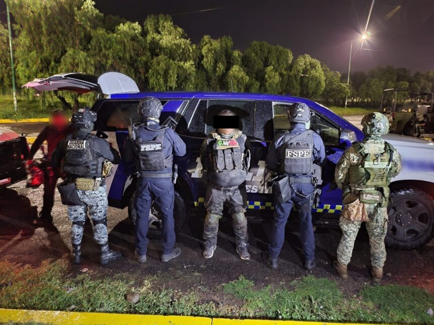 Detienen a hombre con rifle y 50 cartuchos en Pénjamo