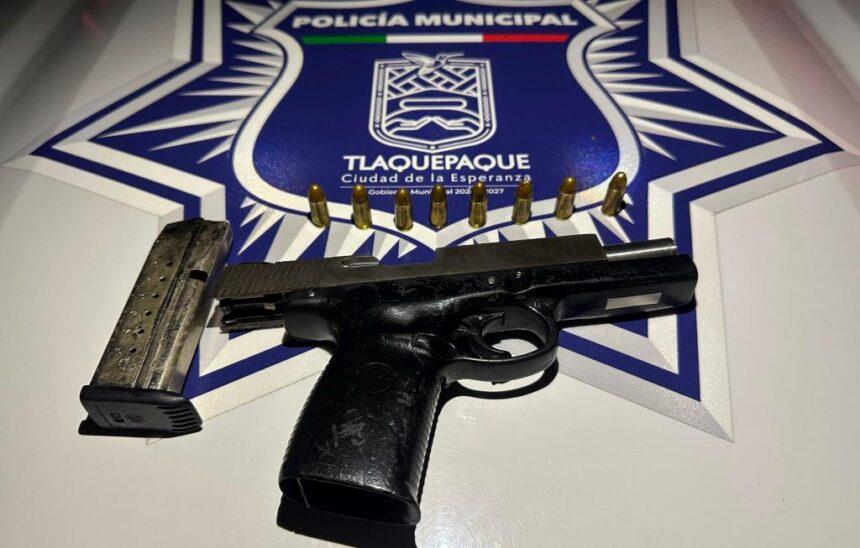Detienen a joven armado en colonia Terralta, Guadalajara
