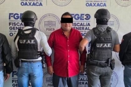 Detienen a síndico de Oaxaca de Juárez por presunto robo de vehículos