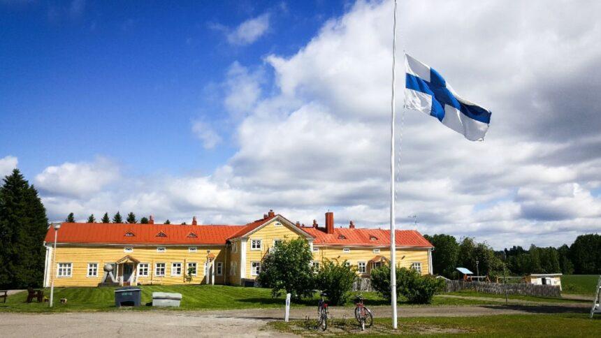 Detienen en Finlandia a adolescente por intentar incendiar escuela con 50 personas