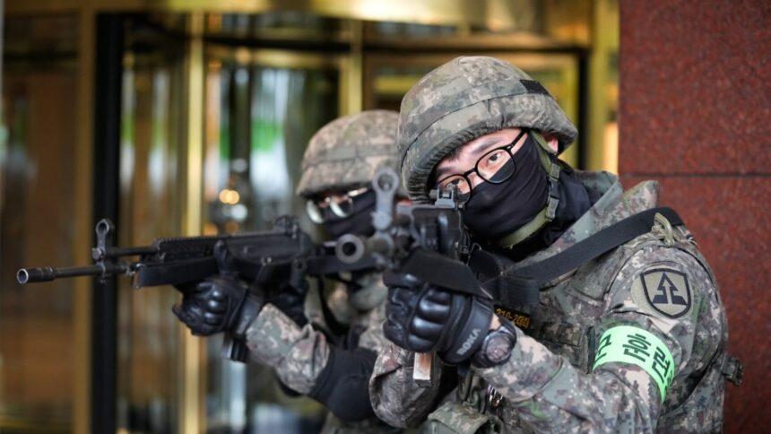 EU finaliza anticipadamente maniobras militares en Corea como gesto amistoso hacia Pyongyang