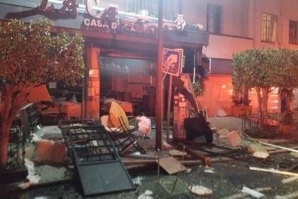 Explosión en restaurante de la colonia Roma deja 10 heridos, seis bomberos afectados