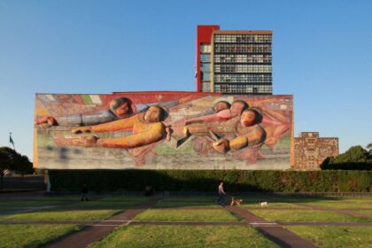 Facultad de Ciencias Políticas de la UNAM no iniciará clases tras toma