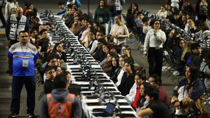 Fallas técnicas y baja asistencia hacen que UNAM evalúe pruebas en línea