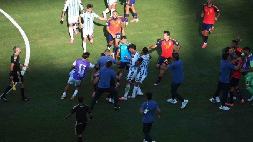 FIFA aprueba que sancionados argentinos tras trifulca final cumplan castigos en amistosos