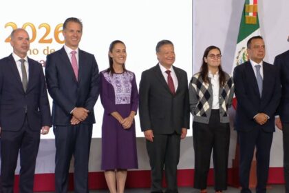 Gobierno anuncia reactivación de planta Cruz Azul en Hidalgo por 6,500 millones