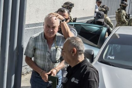 Gobierno asegura que el exgobernador Ernesto Ruffo recibe atención médica protocolaria