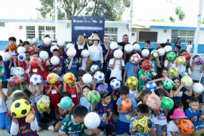 gobierno de la gente entregara 6 mil balones mediante el Gobierno de la Gente entregará 6 mil balones mediante el Voluntariado