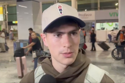 'Hormiga' González viaja a Grecia para firmar con Olympiacos y agradece a Chivas