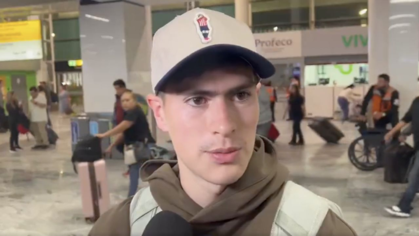'Hormiga' González viaja a Grecia para firmar con Olympiacos y agradece a Chivas