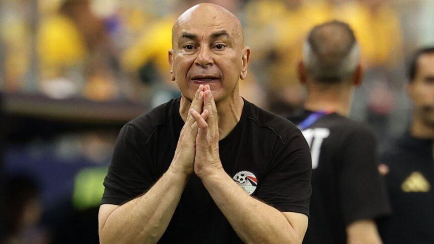 Hossam Hassan se desmaya y es hospitalizado tras pelea entre sus esposas