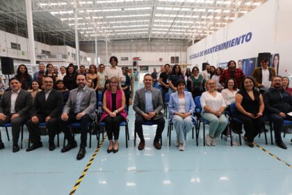 IECA impulsa la enseñanza de idiomas en Guanajuato
