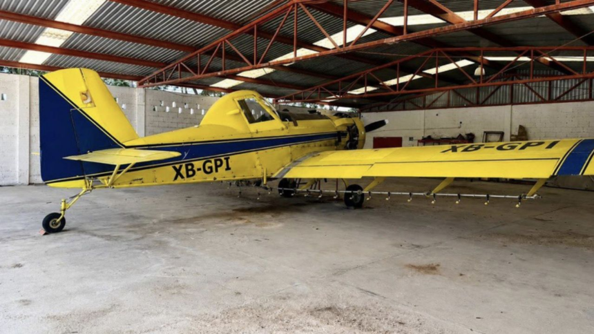 incautan casi 6 mil litros de huachicol y una avioneta Incautan casi 6 mil litros de huachicol y una avioneta; seis detenidos