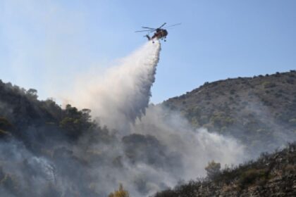 Incendios: Bélgica, Reino Unido, Francia y Grecia; dos muertos cerca de Atenas