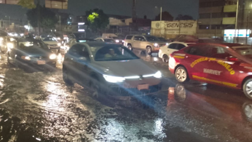inundaciones y caidas de arboles causan afectaciones viales en la Inundaciones y caídas de árboles causan afectaciones viales en la CDMX