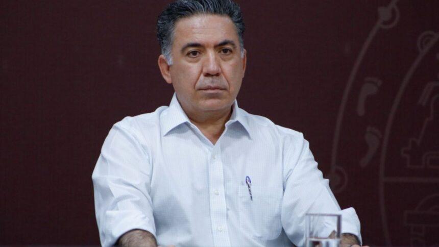 Inzunza rechaza exhorto de Morena para pedir licencia y mantenerse en bancada