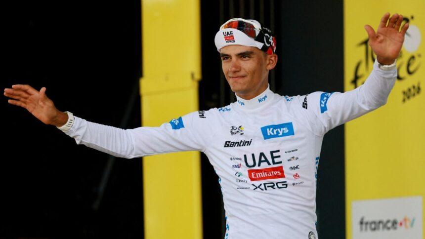 Isaac del Toro renueva con UAE Team Emirates hasta 2031