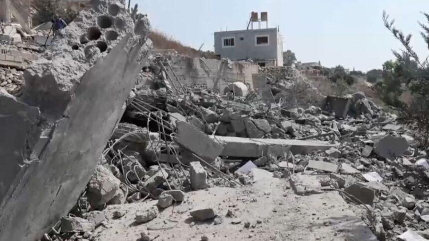 Israel ataca edificio con civiles en Líbano y acusa a Hezbolá