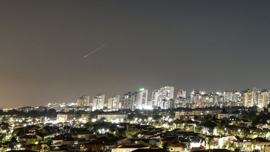 Israel bombardea un aeropuerto en Siria por presunto ingreso de tropas turcas