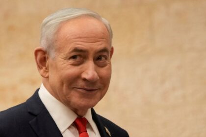 Israel creará grupo para desarmar a Hamás en Gaza y mantendrá ataques