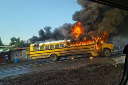 jalisco y guanajuato descartan bloqueos carreteros tras incendio de vehiculos Jalisco y Guanajuato descartan bloqueos carreteros tras incendio de vehículos en Michoacán