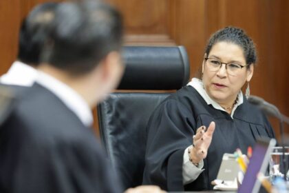 Lenia Batres acusa animadversión en su contra; Yasmín Esquivel pide seriedad