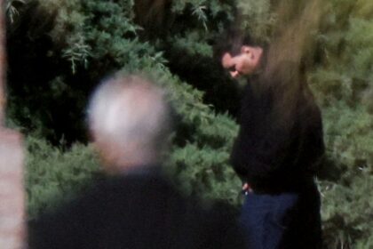 Leo Messi despide a su padre Jorge en cementerio privado de Rosario