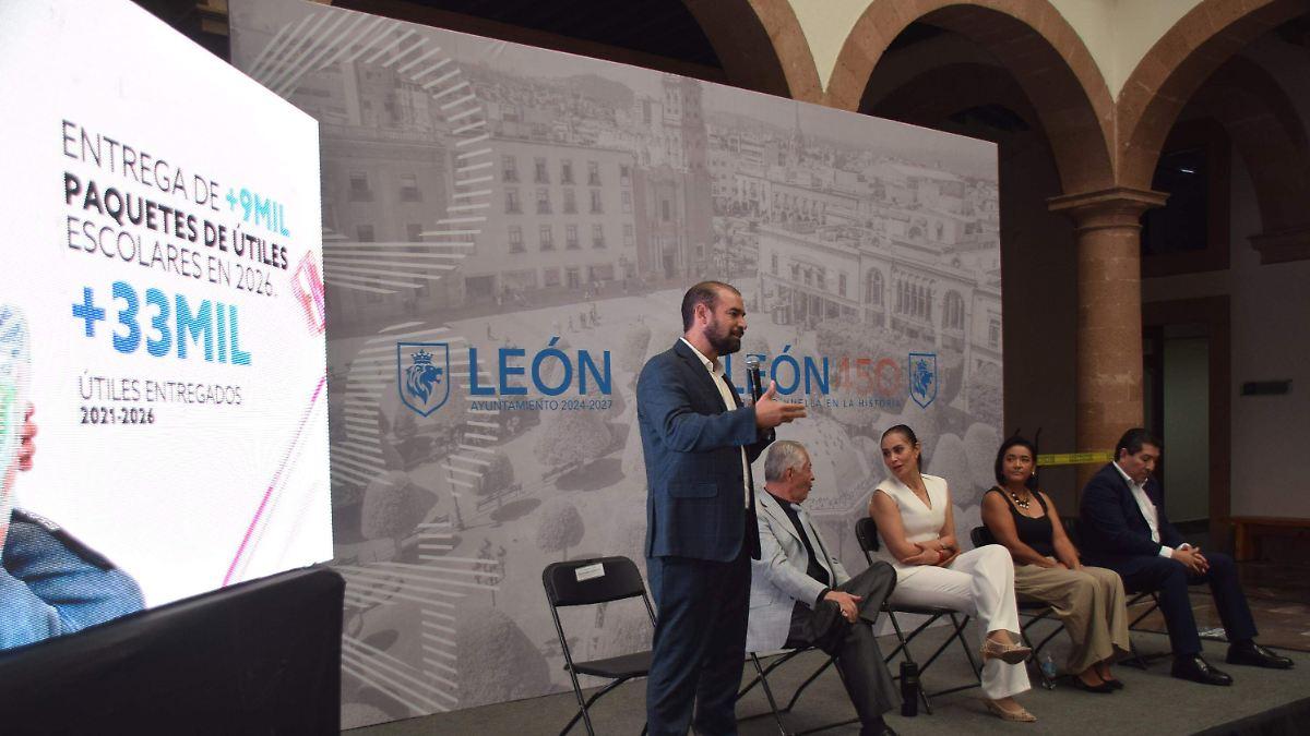 leon invierte 575 millones en educacion y entrega 97 mil León invierte 575 millones en educación y entrega 97 mil apoyos