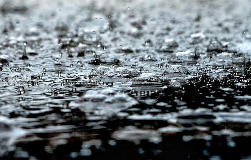 Lluvias y fuertes vientos alertan a la ZMG esta tarde