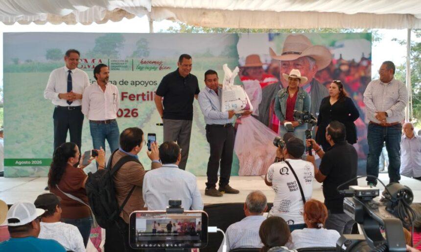 Más de 215 toneladas de fertilizante entregadas a productores en San Miguel de Allende