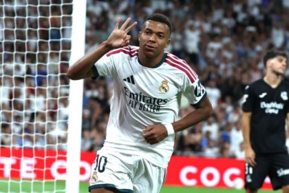 Mbappé debuta con triplete en goleada del Real Madrid en el Bernabéu
