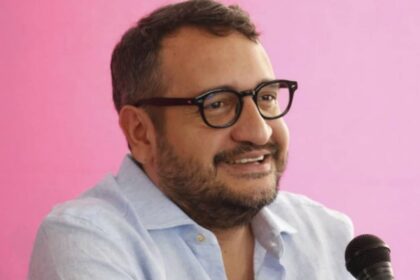 Morena respalda al hijo de AMLO tras revocarle EU la visa