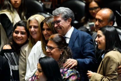 Morenistas rechazan injerencia de EU y omiten mencionar a Andy López Beltrán