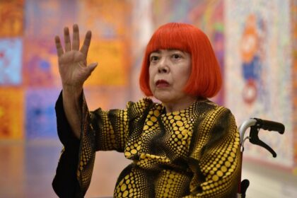 Muere Yayoi Kusama, artista japonesa que convirtió los lunares en arte