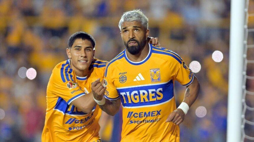 Nahuel Guzmán detiene penalti y guía a Tigres al triunfo ante Atlante