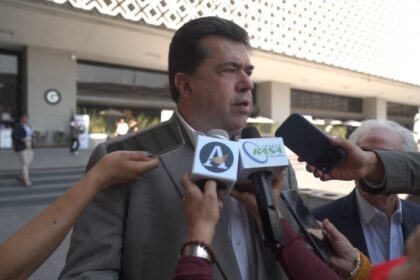 Pedro Haces resalta el papel de México en la industria de IA