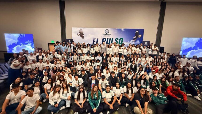 Procuraduría Ambiental reconoce labor de jóvenes Guardianes Ambientales