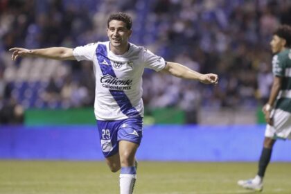 Puebla se burla de Aleco Irarragorri con ‘Color Esperanza’ frente al Santos