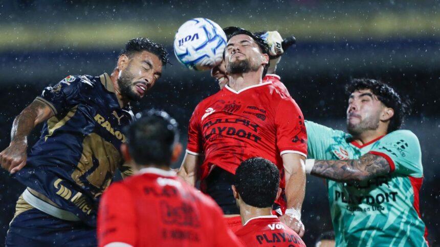 Pumas rescata empate ante Necaxa, pero sigue sin ganar en casa