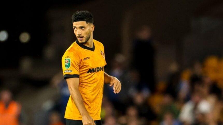 Raúl Jiménez regresa al Wolverhampton y es recibido con un emotivo cántico