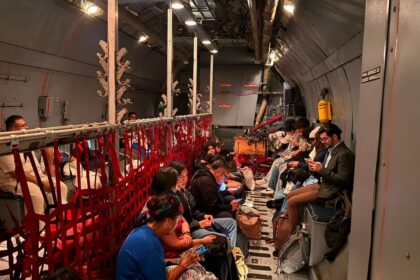 repatrian 36 mexicanos desde colombia tras terremoto de magnitud 74 Repatrian 36 mexicanos desde Colombia tras terremoto de magnitud 7.4
